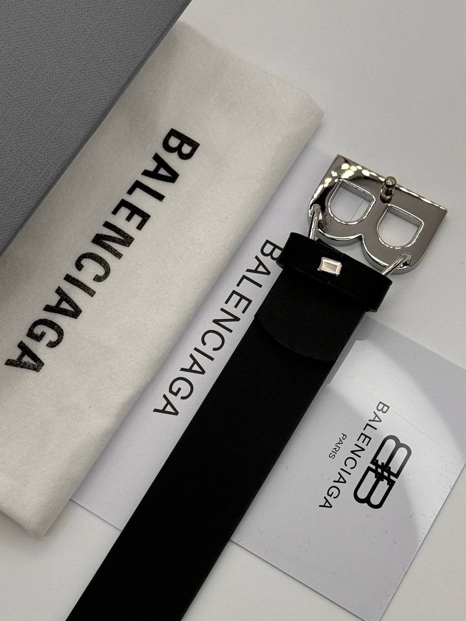 ремень баленсиага,ремень balenciaga,кожаный ремень унисекс balenciaga с логотипом на пряжке черный,женский ремень balenciaga,balenciaga bb серебристый ремень черный