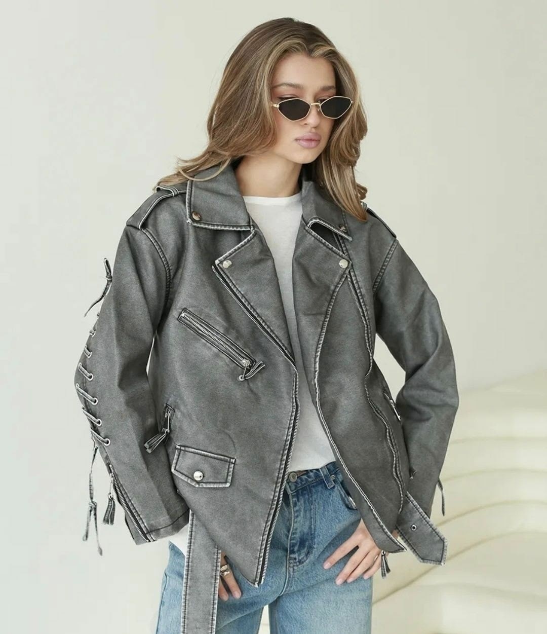 куртка косуха,кожаная куртка косуха,кожаная куртка женская косуха,косуха со шнуровкой,косуха женская куртка кожаная oversize