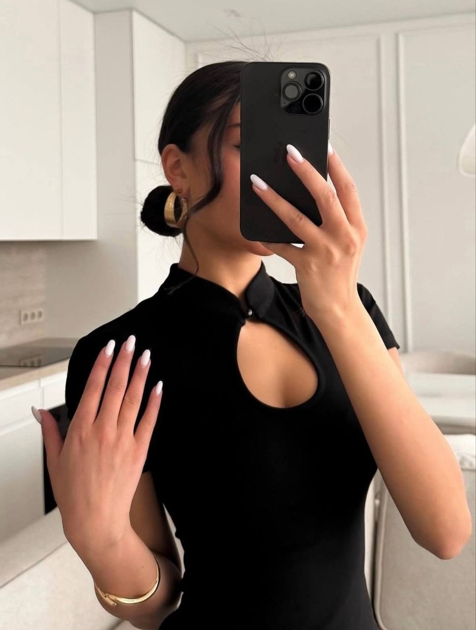 топы модные,женская футболка,модный стиль,базовая футболка женская,футболка с коротким рукавом