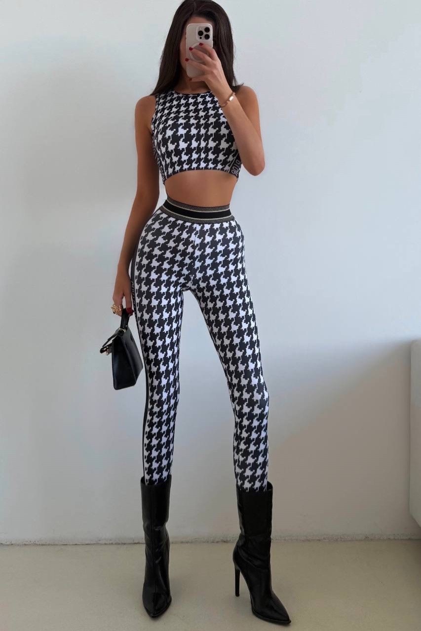 трикотажные костюмы,женский костюм тройка,женские костюмы,костюм с принтом,брендовый костюм