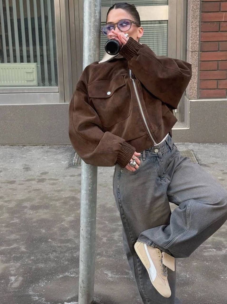 бомбер укороченный оверсайз замшевый куртка рабочего тренд saint shine,бомбер куртка оверсайз замшевый,замшевая куртка,бомбер кожаный замшевый куртка оверсайз,куртка из замши
