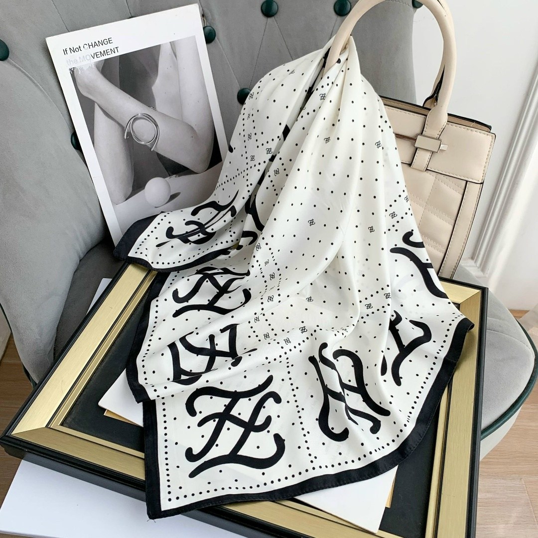 шелковый шарф,шелковые платки,платки шанель,шарфы и платки,платки шейный