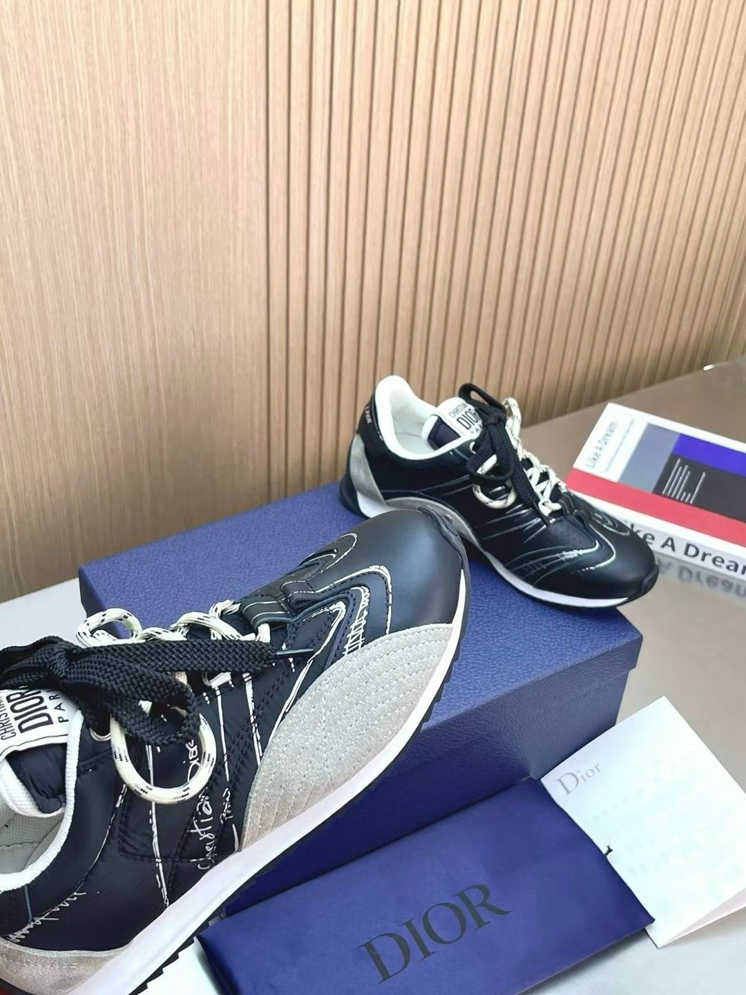 кроссовки christian dior,dior кроссовки мужские,dior кроссовки,кроссовки,диор кроссовки
