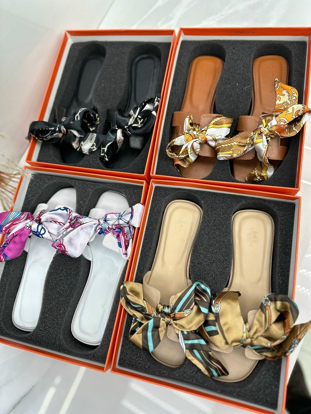 ,шлепки гермес женские 2026,шлепки hermes женские,шлепанцы женские,шлепки гермес женские черные