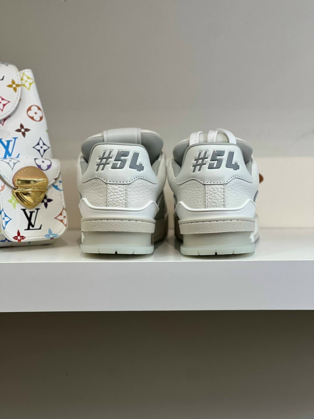 кроссовки louis vuitton trainer,кроссовки луи виттон trainer мужские,кроссовки луи виттон trainer белый,кроссовки луи виттон,кроссовки louis vuitton