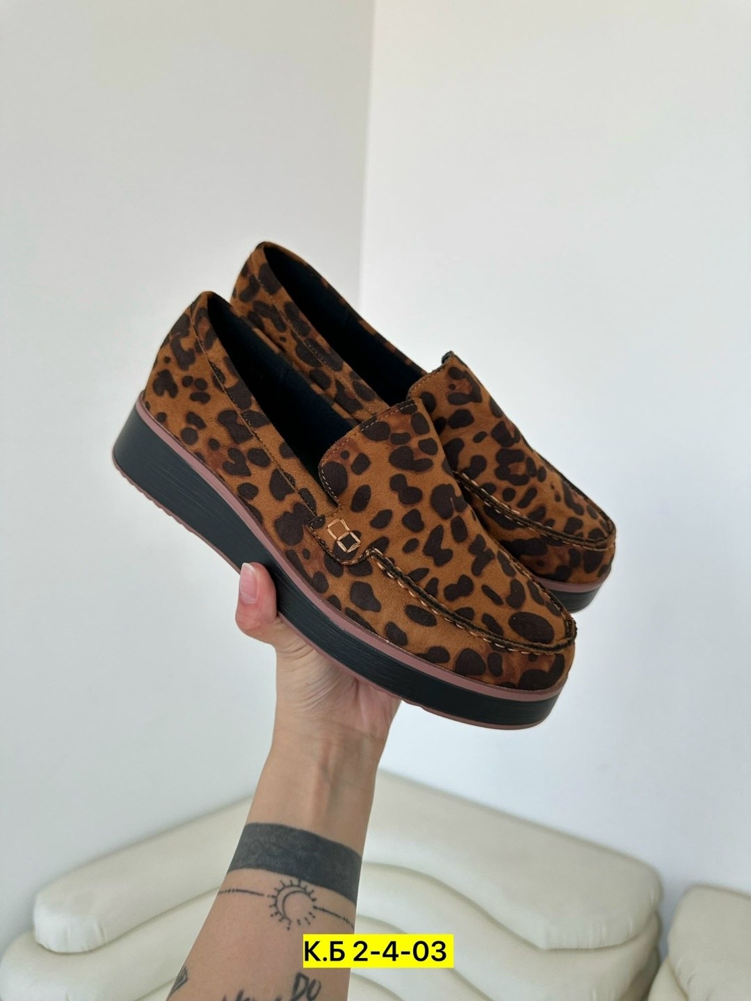 ,модная женская ,женская ,женские лоферы,лоферы леопардовые