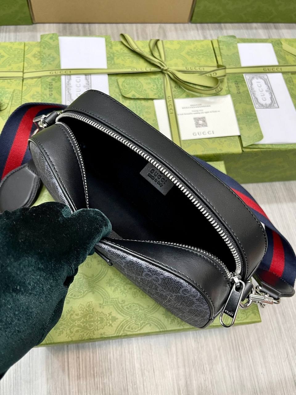 сумка мессенджер мужская гуччи,сумка мужская гуччи,сумка gucci,гуччи суприм сумка черная,сумка gucci мужская