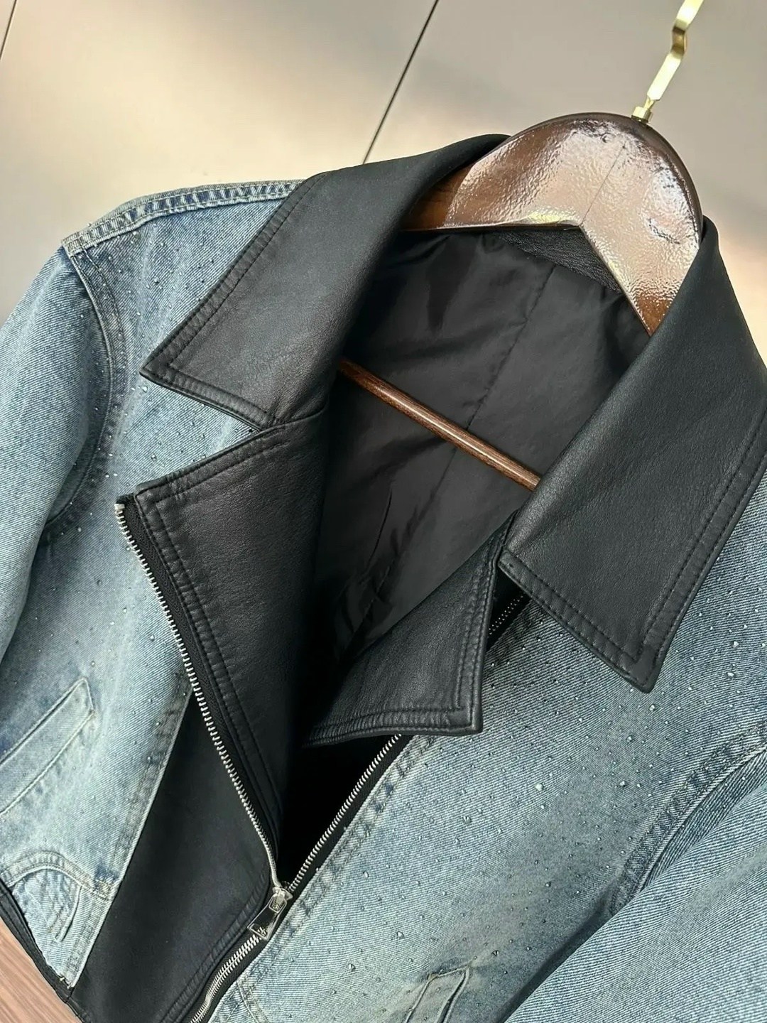 джинсовая куртка женская ветровка летняя saleev-jeans,куртка женская джинсовая,джинсовая куртка,куртка стильная,женская куртка