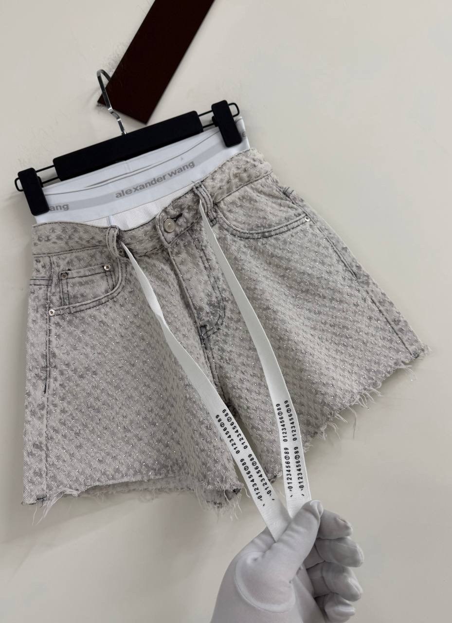 джинсовые шорты,женские шорты,женские джинсовые шорты,шорты джинс,джинсовые шорты со стразами