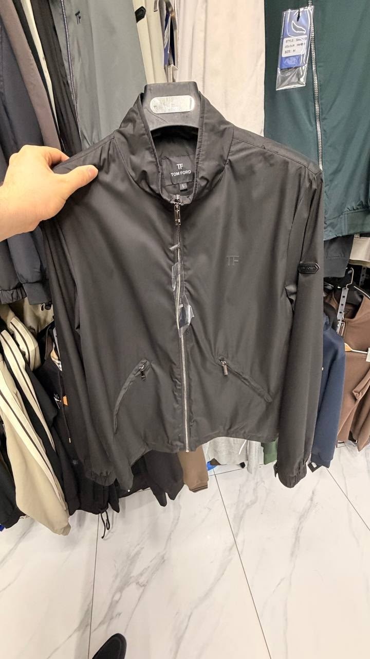 мужская куртка ветровка,ветровка мужская,легкая куртка,куртка бомбер