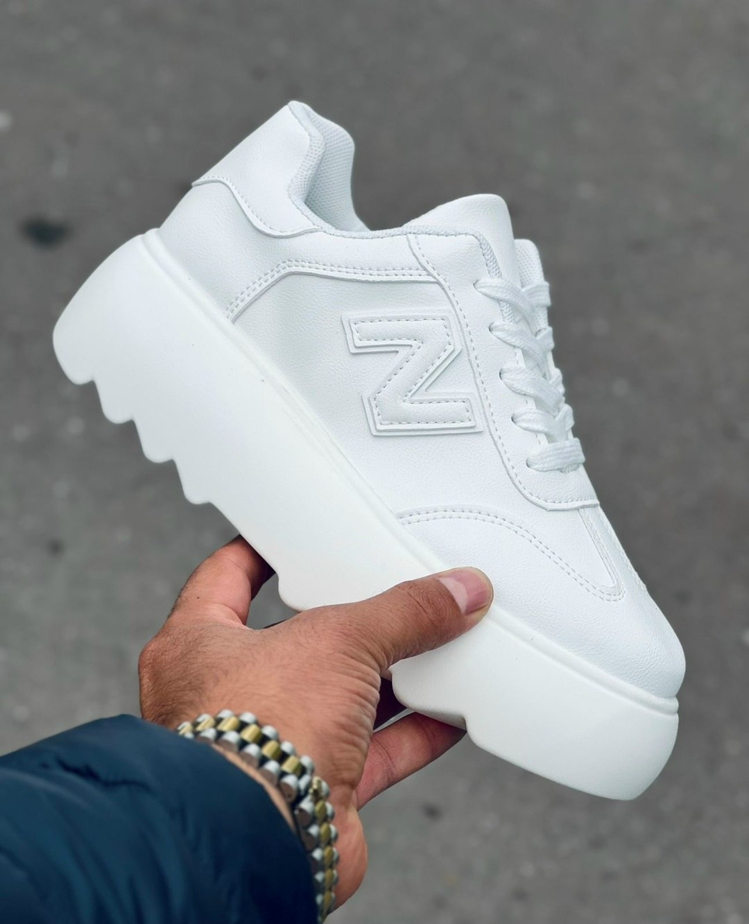 ,женские кроссовки,кроссовки ugg,спортивная , женская