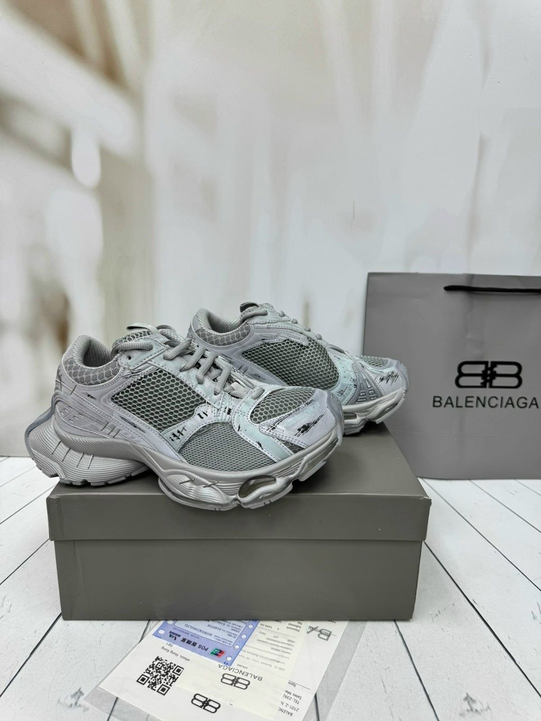 balenciaga кроссовки женские,баленсиага фантом кроссовки,кроссовки balenciaga,кроссовки на высокой подошве balenciaga,кроссовки спортивные повседневные balenciaga