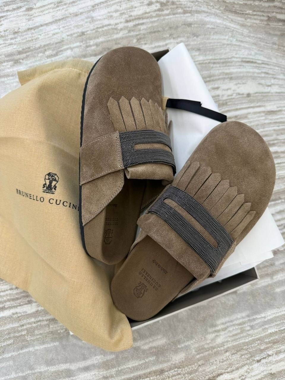 ,мюли brunello cucinelli,сабо brunello cucinelli,шлепанцы brunello cucinelli,замшевые шлепанцы brunello cucinelli