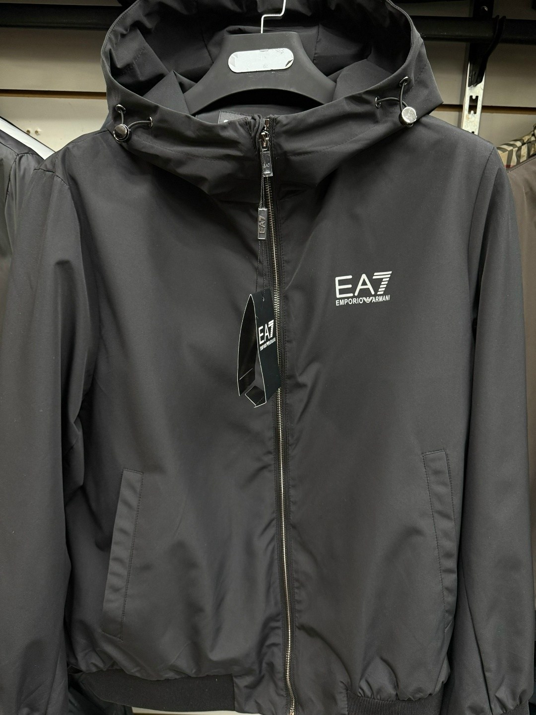 ветровка ea7 мужская,куртка ea7 emporio armani,легкая куртка,куртка