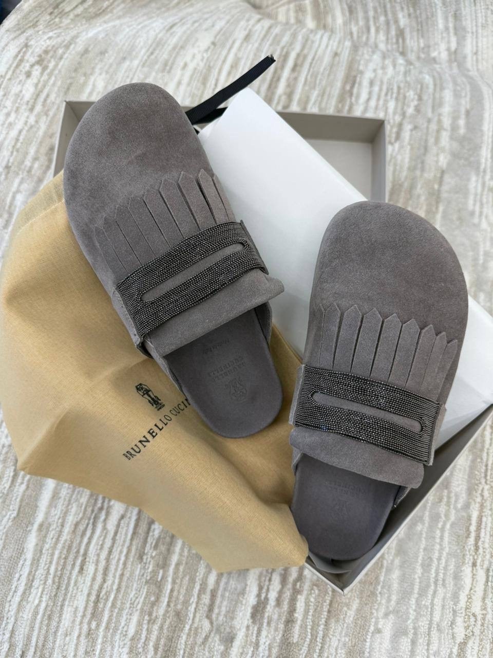 замшевые шлепанцы brunello cucinelli,,шлепанцы brunello cucinelli,мюли brunello cucinelli,тапки мужские