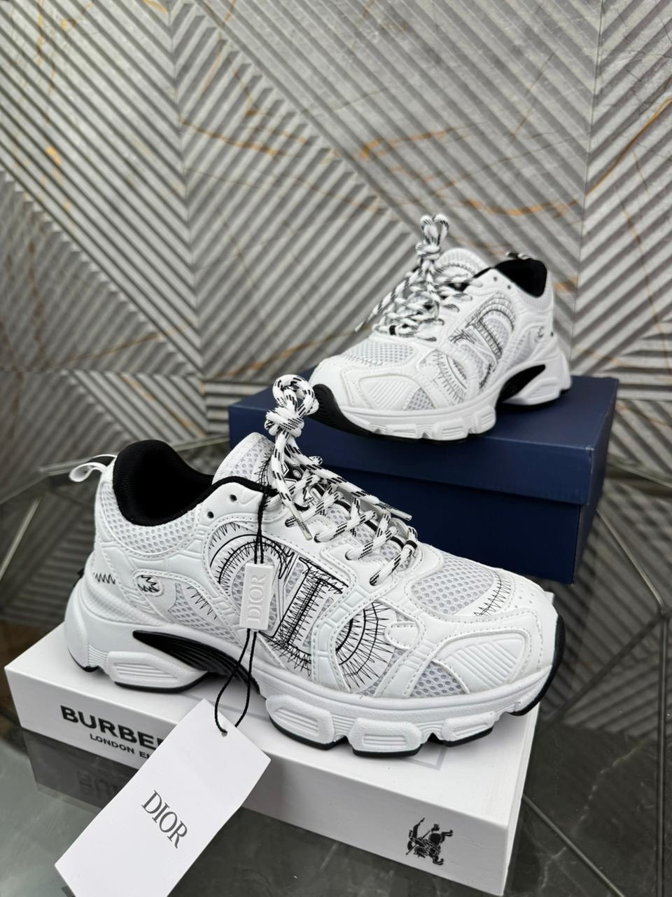 женские кроссовки,кроссовки dior,кроссовки для женщин,оригинальные кроссовки,модные кроссовки