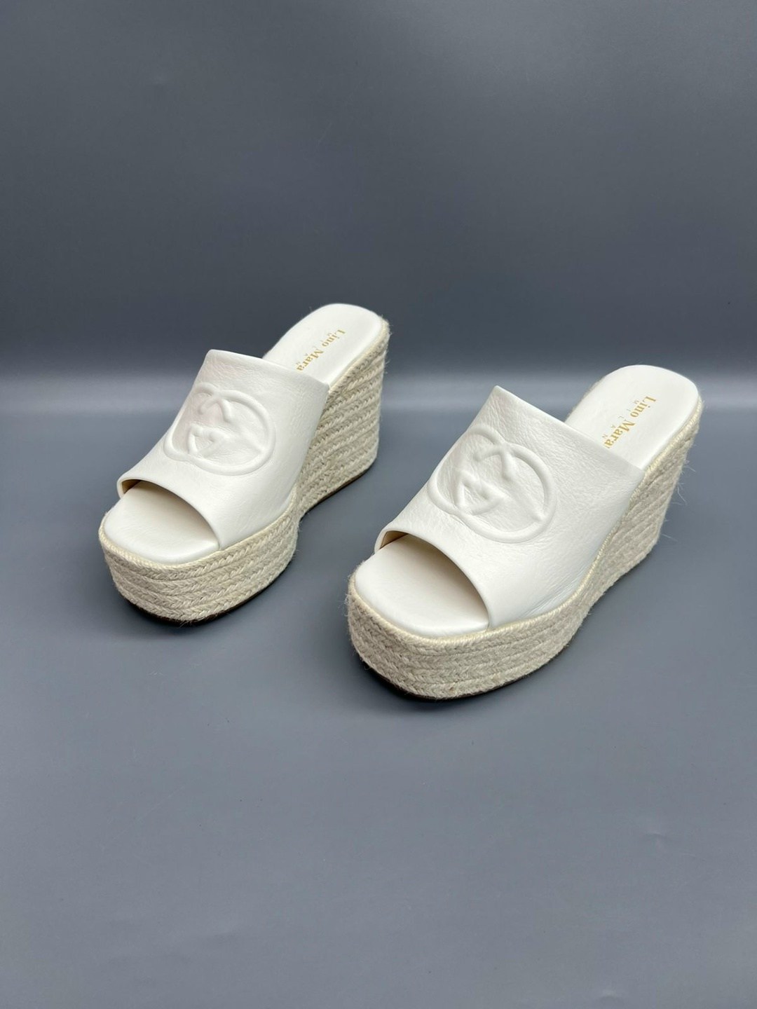 шлепки гуччи,босоножки гуччи женские 2026,шлепки шанель,женские шлепанцы,шлепки женские