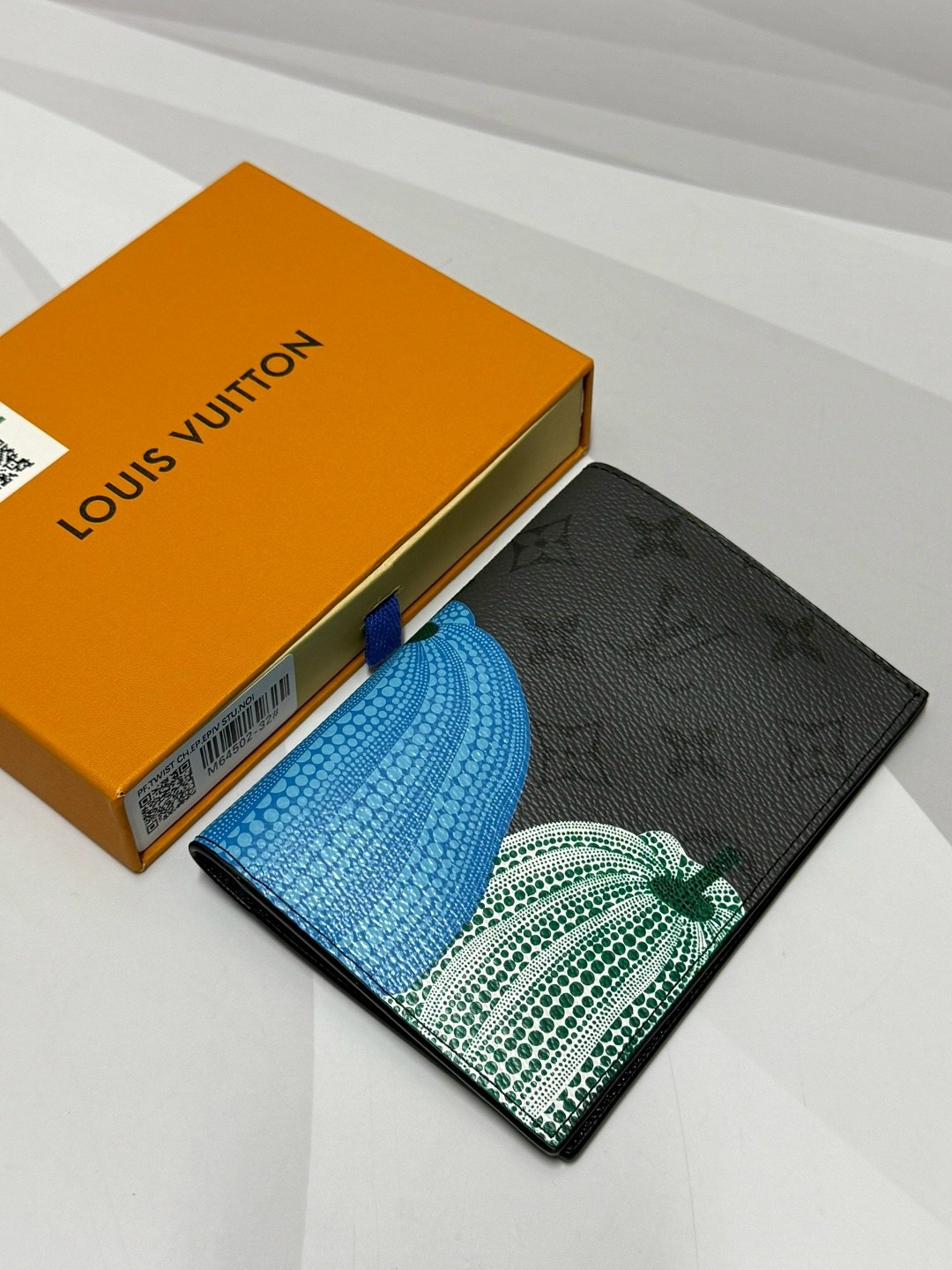 louis vuitton обложка для паспорта,кошелек louis vuitton,louis vuitton картхолдер,бумажник louis vuitton,портмоне louis vuitton