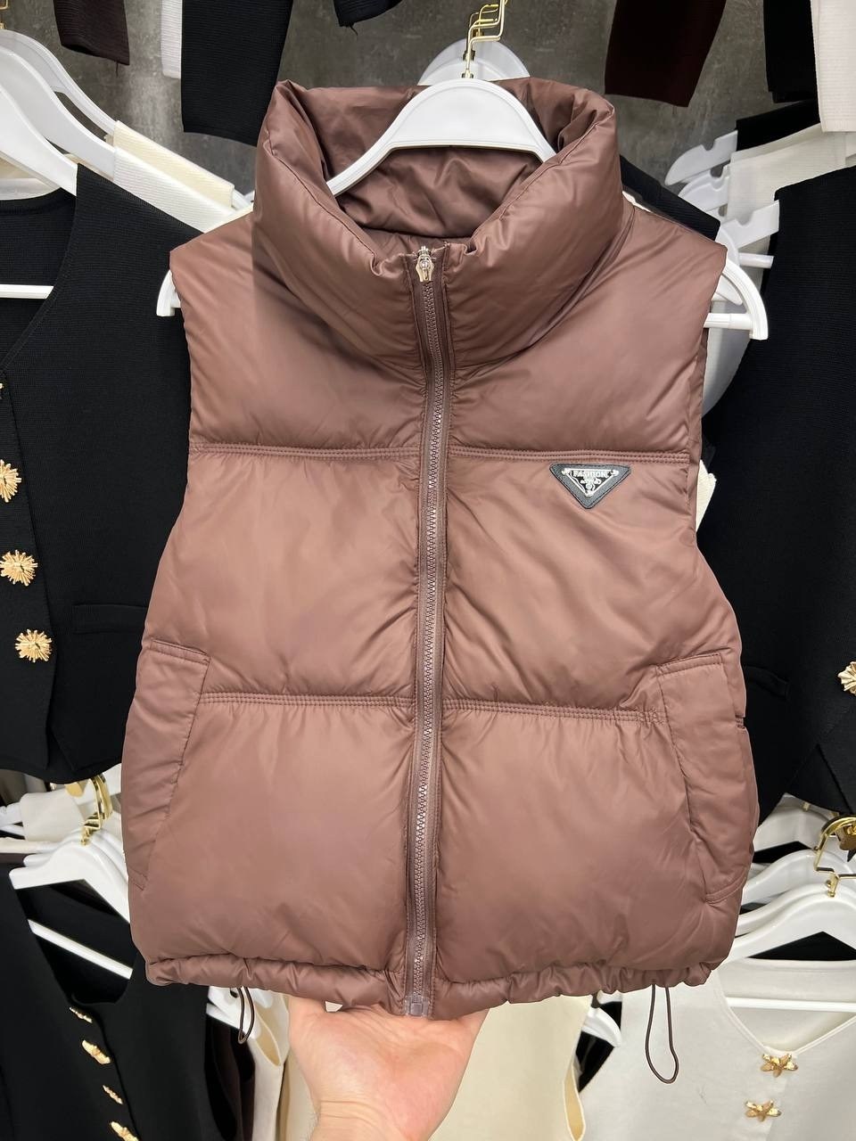 жилетка прада,жилетка мужская prada,жилет мужской prada,жилетка prada,жилет prada