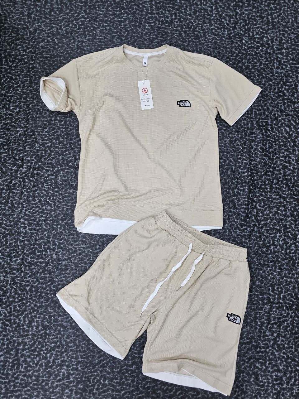 костюм мужской спортивный с шортами,летний спортивный костюм с футболкой и шортами,костюм спортивный мужской летний с шортами,мужской спортивный костюм с шортами и футболкой,спортивные костюм с шортам