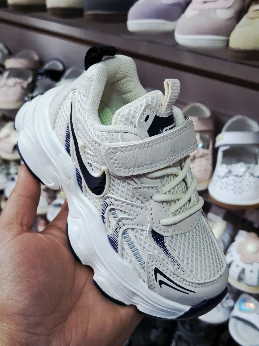 кроссовки,детские кроссовки,детская ,кроссовка детская,кроссовка