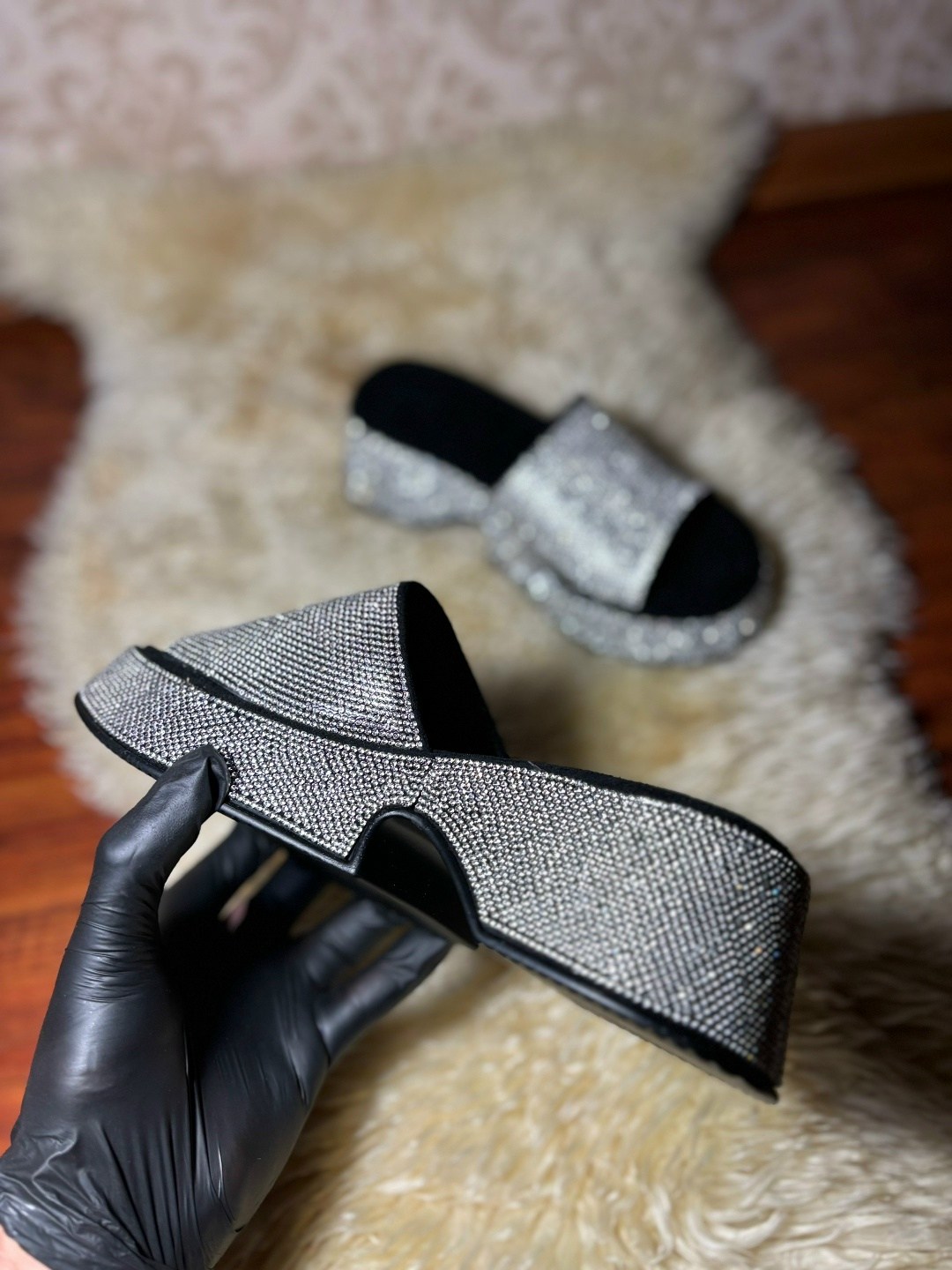 шлепки со стразами,,шлепанцы стразы,шлепанцы женские,женские шлепки