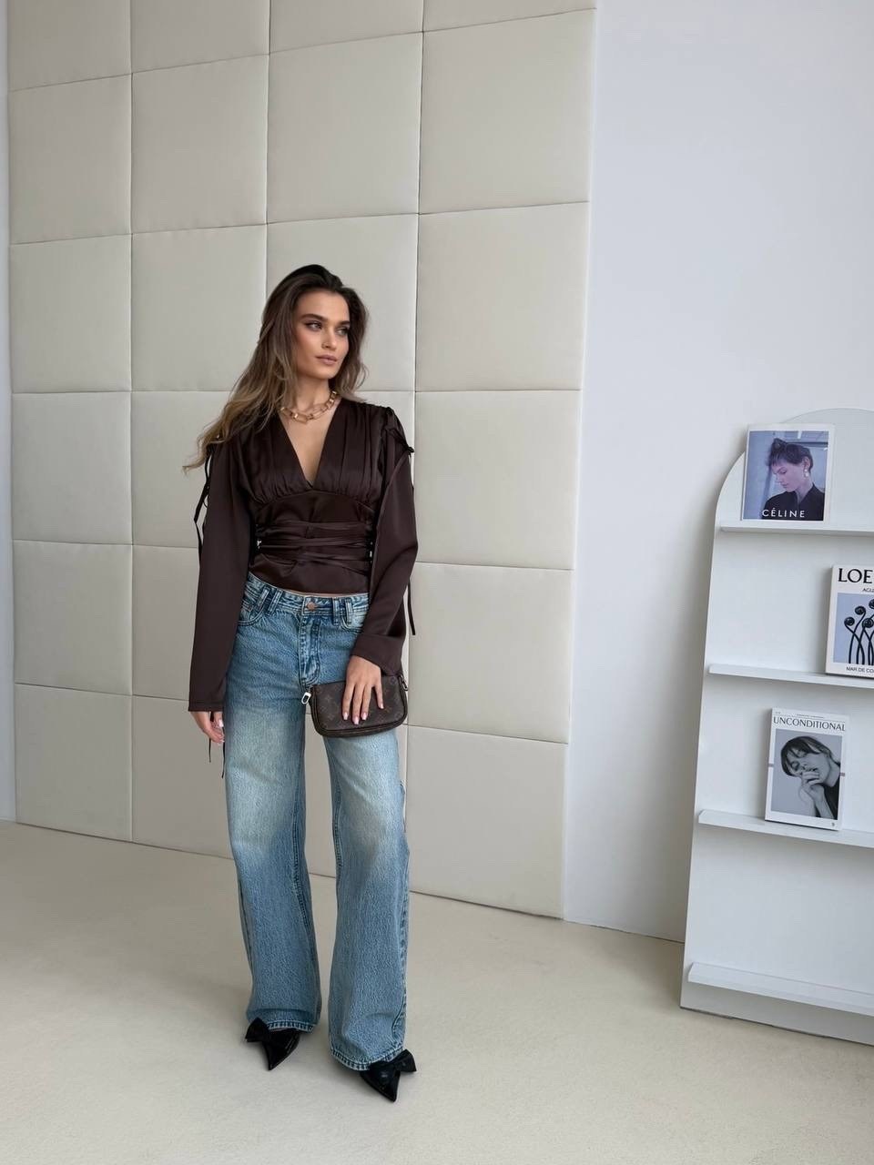 блуза,блузка женская,блуза из сатина с декоративными завязками,блузка