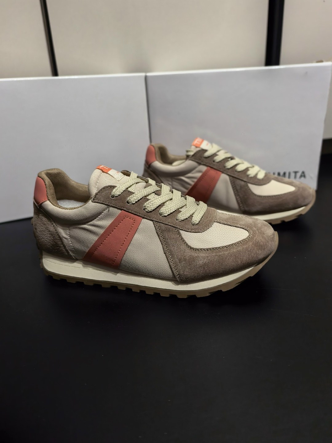 ,женские кроссовки,повседневные кроссовки,бежевые кроссовки, кроссовки