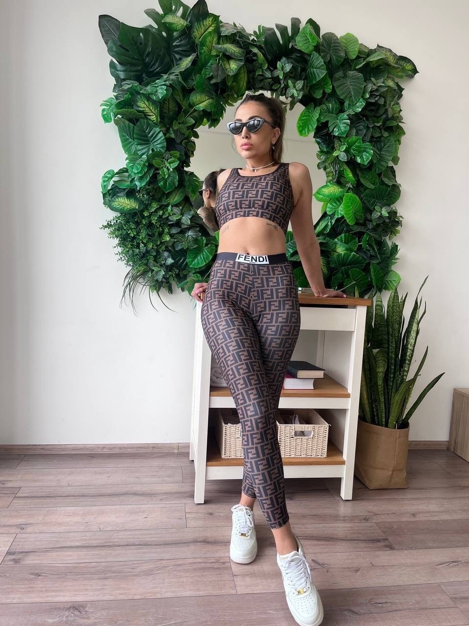 костюм спортивный fendi,костюм fendi,комплект одежды fendi,костюм фенди женский,костюм для спорта