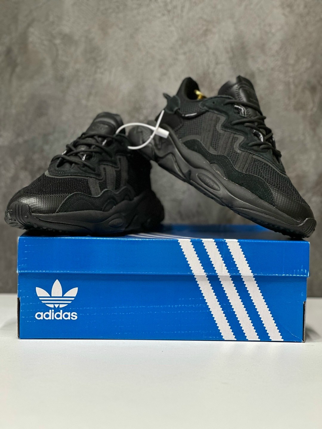 мужские кроссовки adidas ozweego,кроссовки adidas ozweego,кроссовки,adidas кроссовки,мужские кроссовки adidas originals ozweego