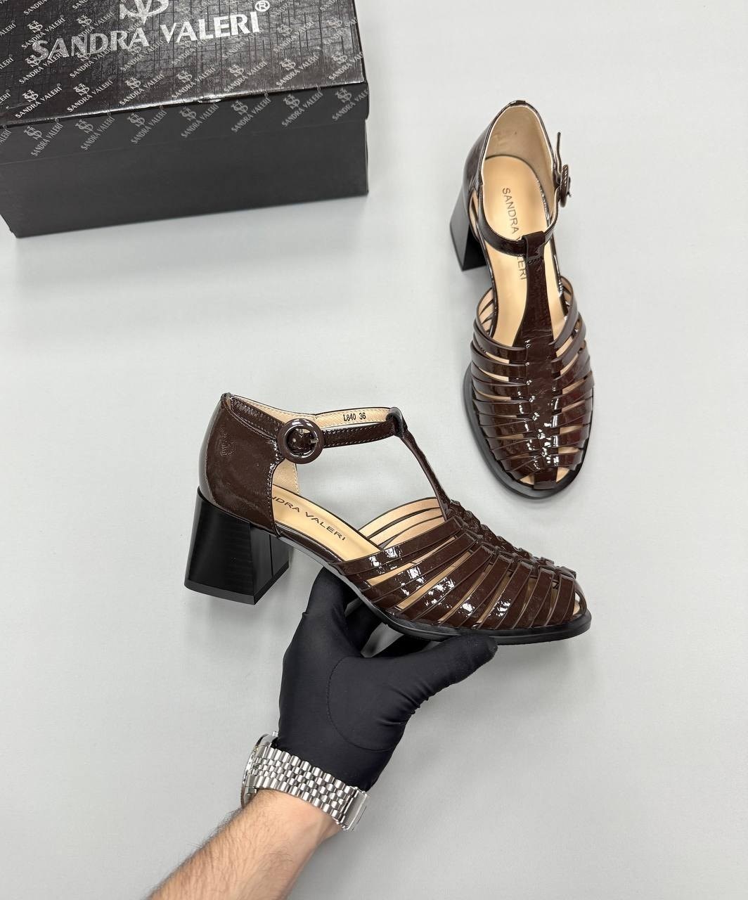 ,босоножки женские,женские сандалии,босоножки на каблуках,боттега венета босоножки 2026