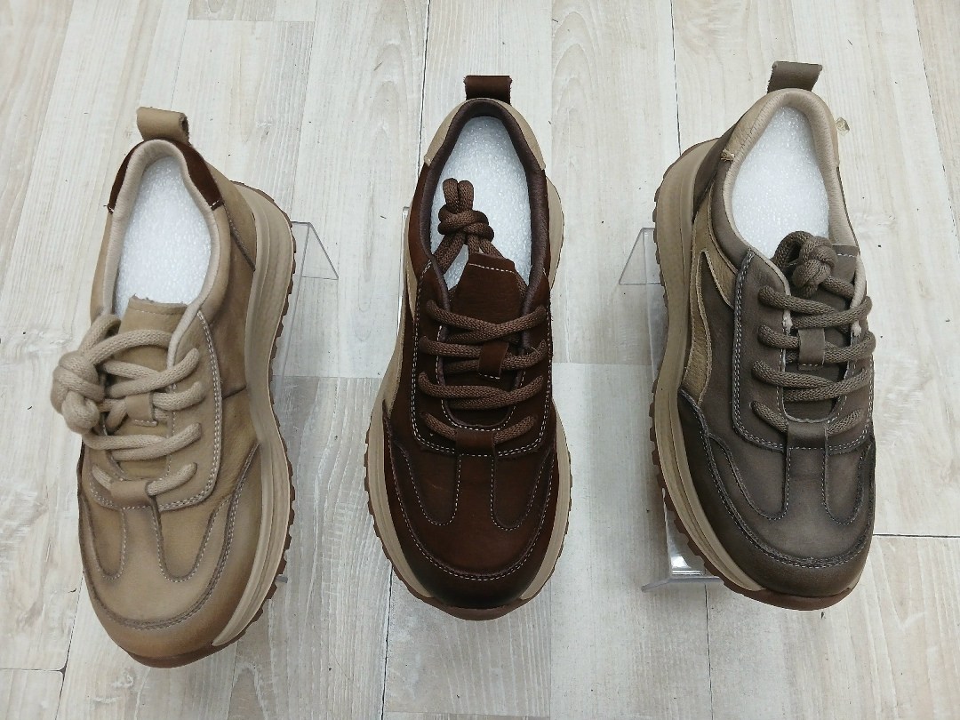 ,женские кроссовки,повседневные кроссовки,бежевые кроссовки,спортивная