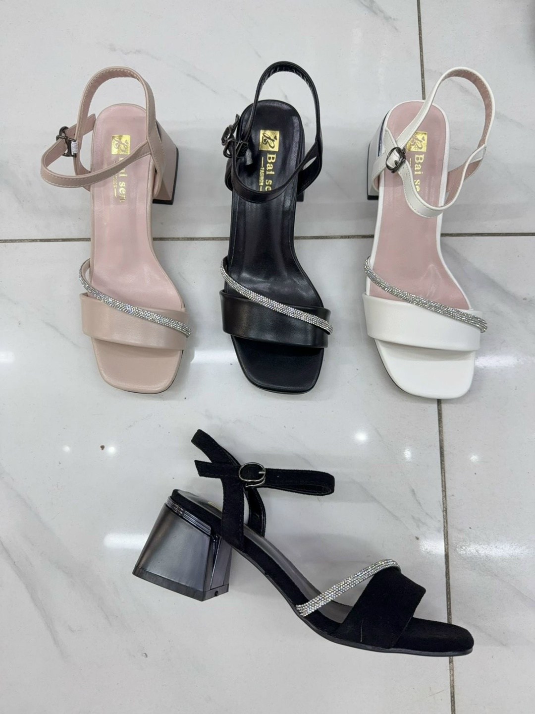 босоножки женские,,стильные босоножки,босоножки на каблуках,модные босоножки