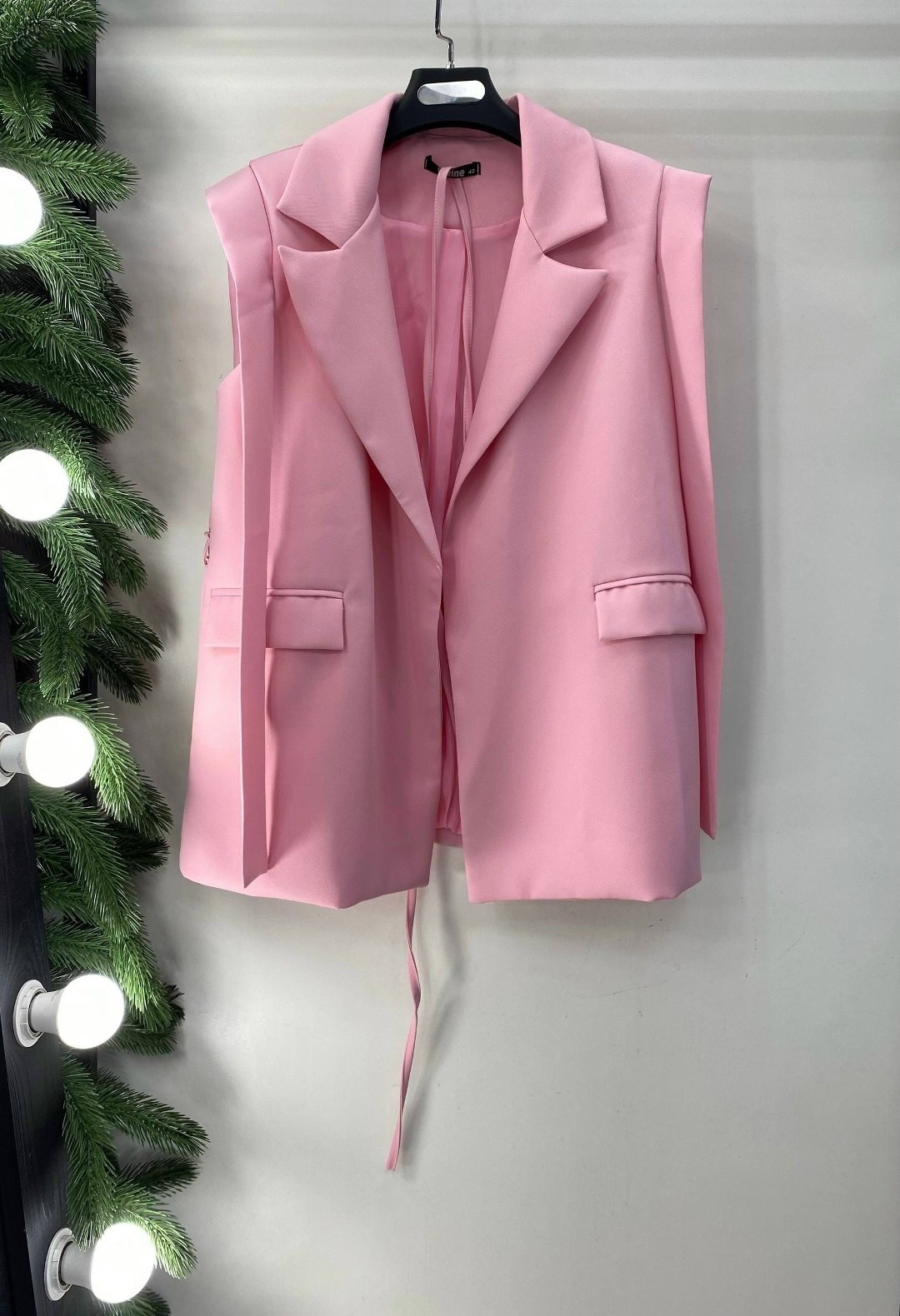 жилетка женская,жилет с поясом,жилет удлиненный,стильная безрукавка,женские жилеты