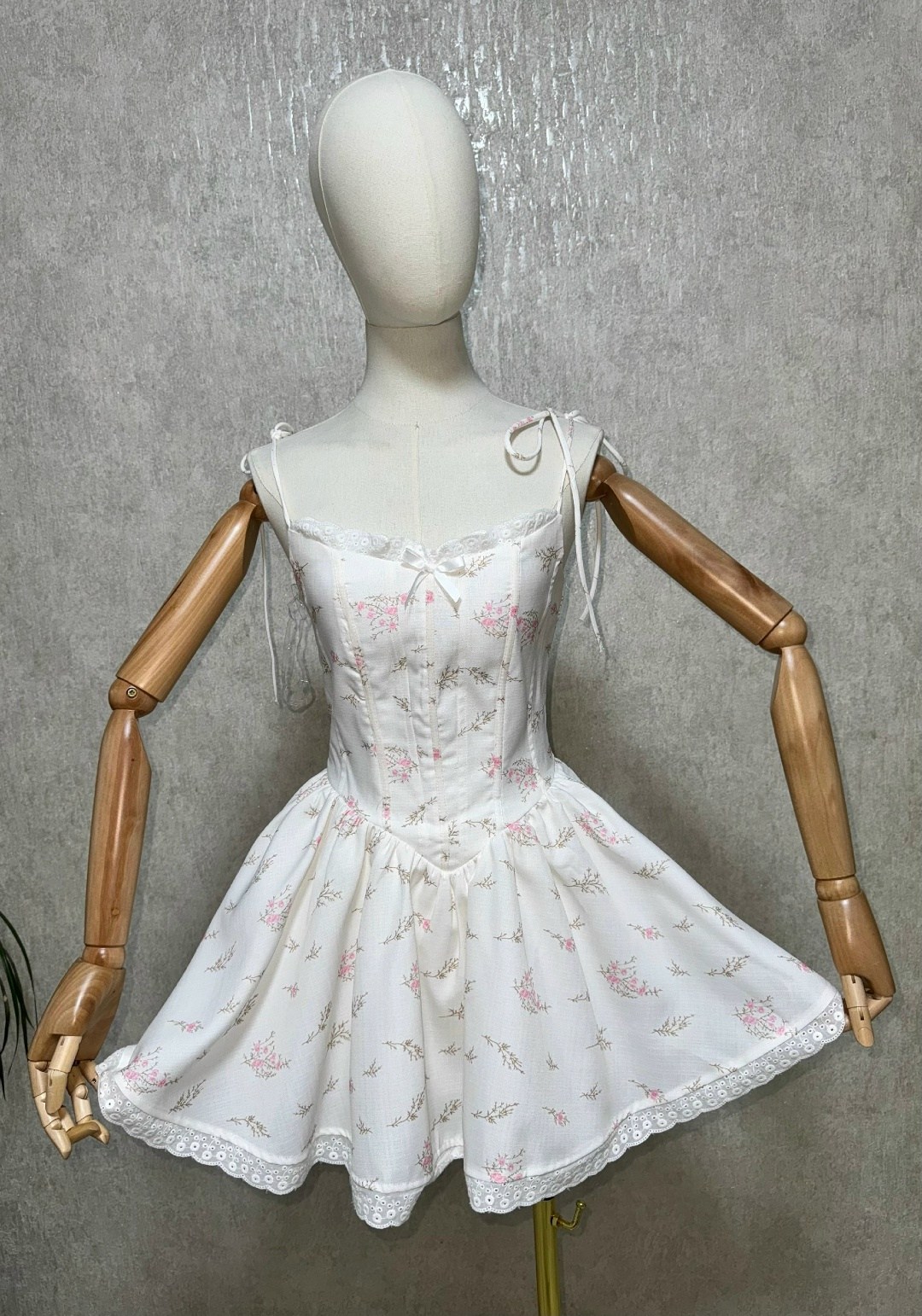 короткие платье,мини платье,платье,платье стильное,романтические платья