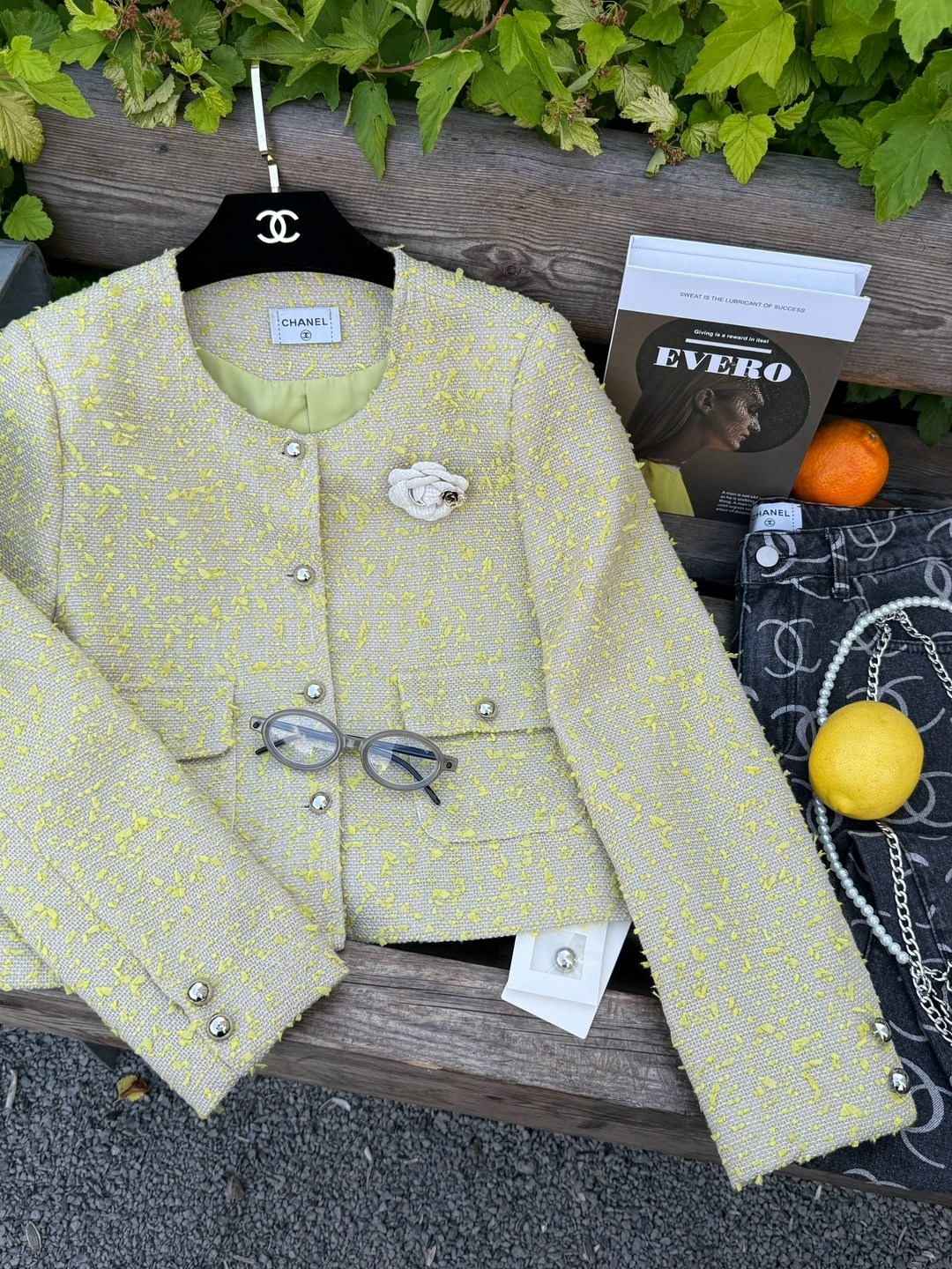 твидовый жакет chanel,пиджак chanel,жакет chanel,жакет в стиле шанель с карманами твид,жакет твидовый
