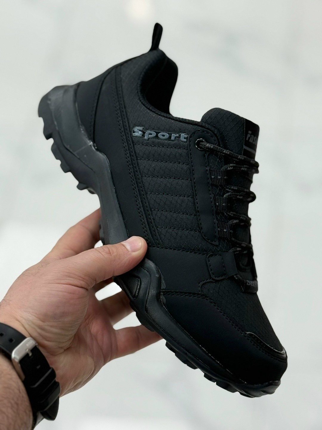 кроссовки мужские,кроссовка мужской,кроссовки,мужская  кроссовки,эксклюзивные кроссовки