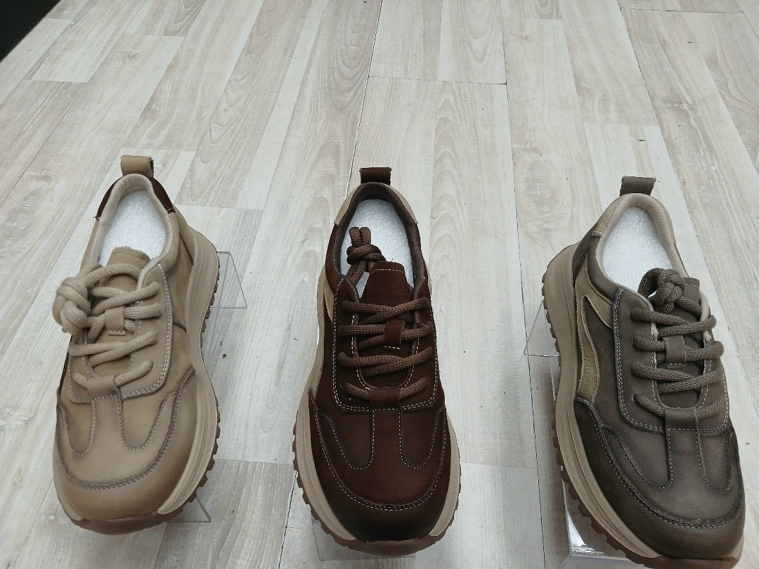 ,женские кроссовки,повседневные кроссовки,бежевые кроссовки,спортивная