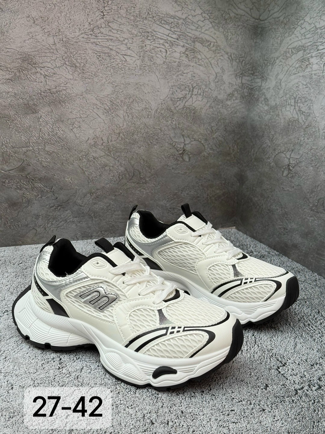 кроссовки,кроссовки женскиe,кроссовка,модные кроссовки,спортивная