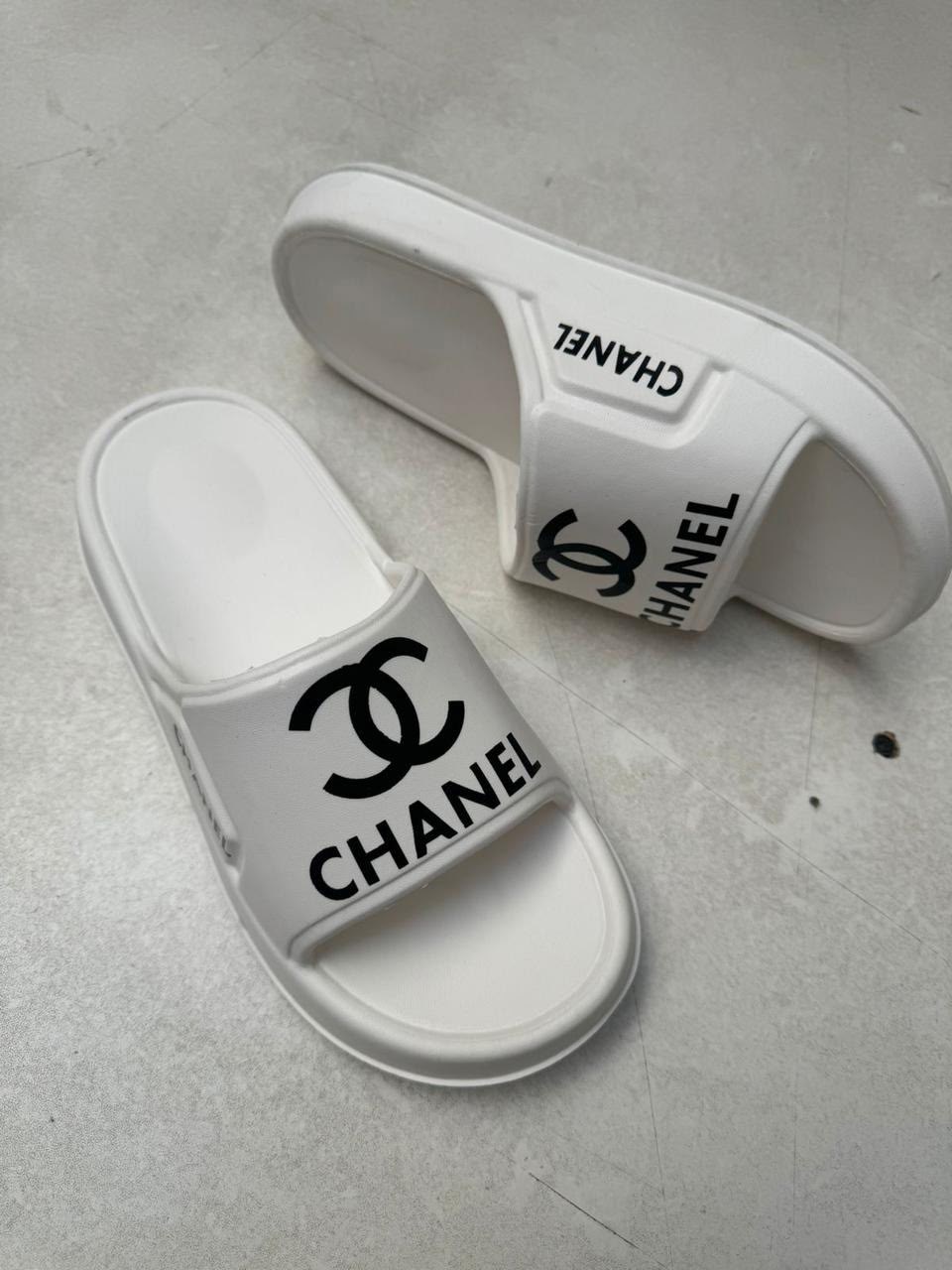 шлепанцы chanel,шлепки chanel,тапочки для женщин в стиле chanel,шлепанцы шанель,тапки chanel