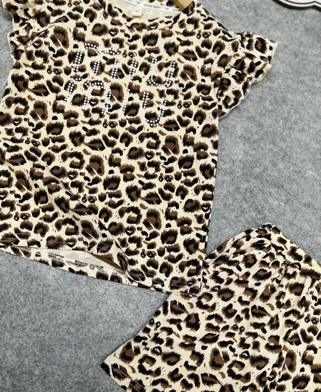 летние комбинезоны,одежда для девочки,одежда для новорожденного,детский трикотаж,леопардовый комбинезон для девочки
