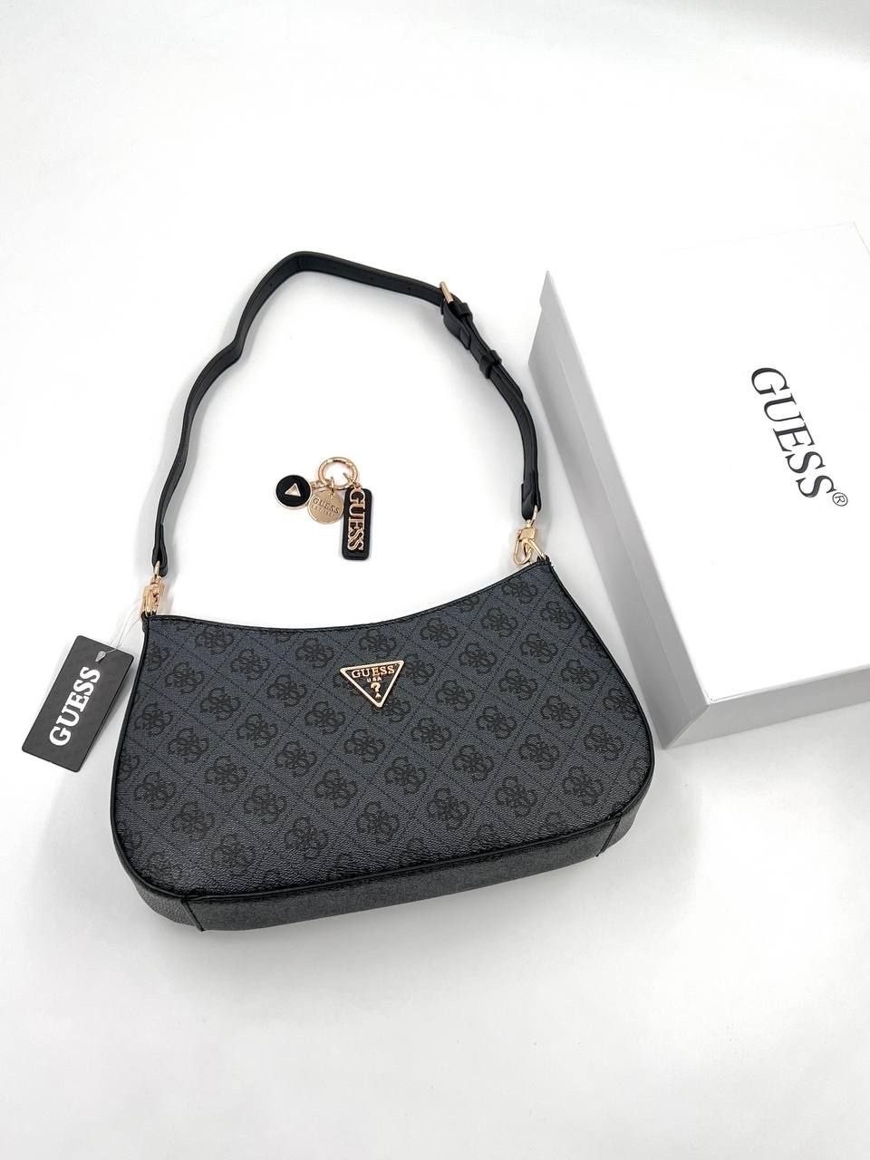 женская сумка guess,guess сумка на плечо багет,сумка guess,guess сумка на плечо кросс-боди,guess сумка на плечо