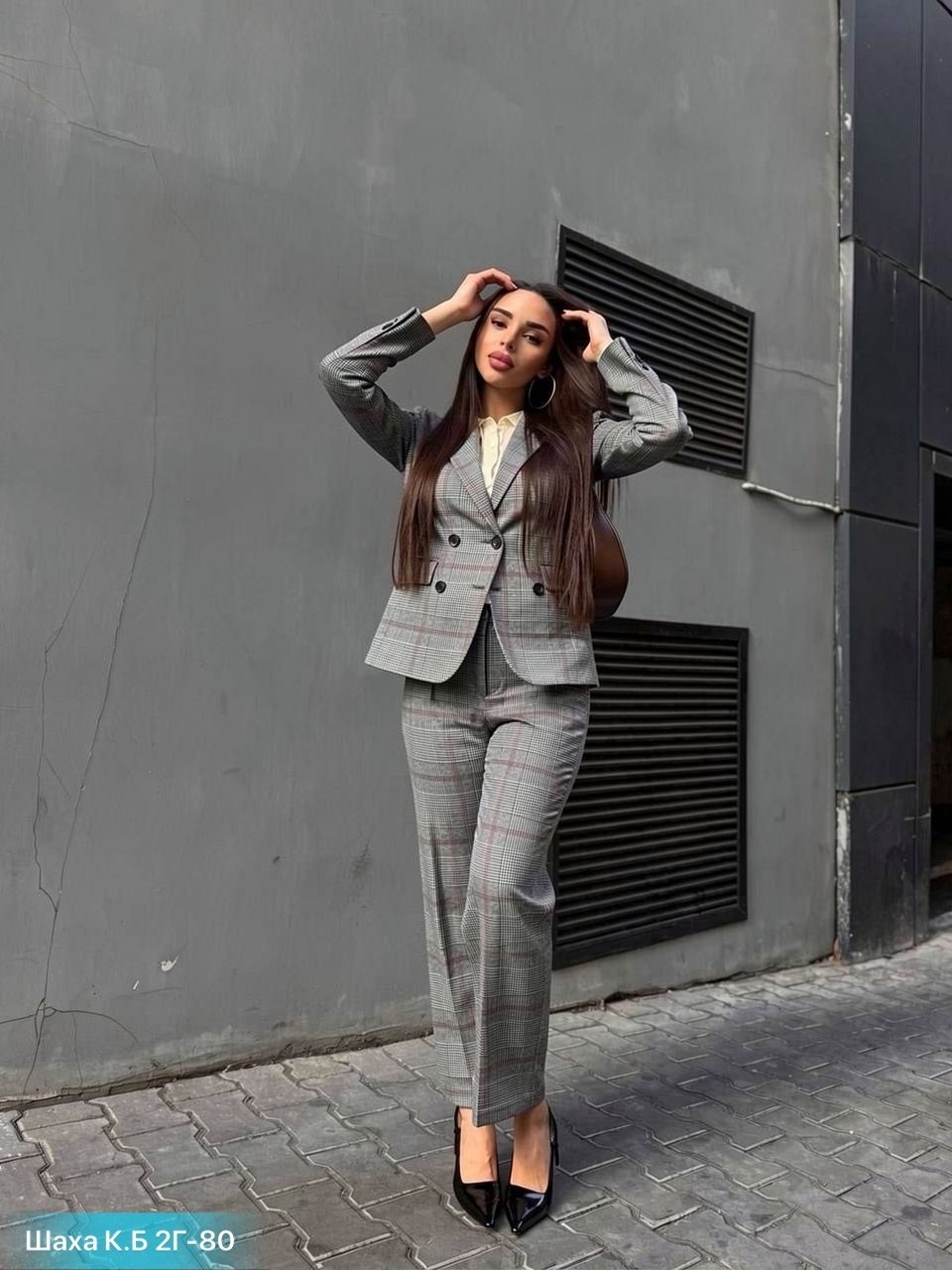 брючный костюм женский,брючный костюм в клетку,серый брючный костюм,брючный костюм женский серый в клетку,костюм женский