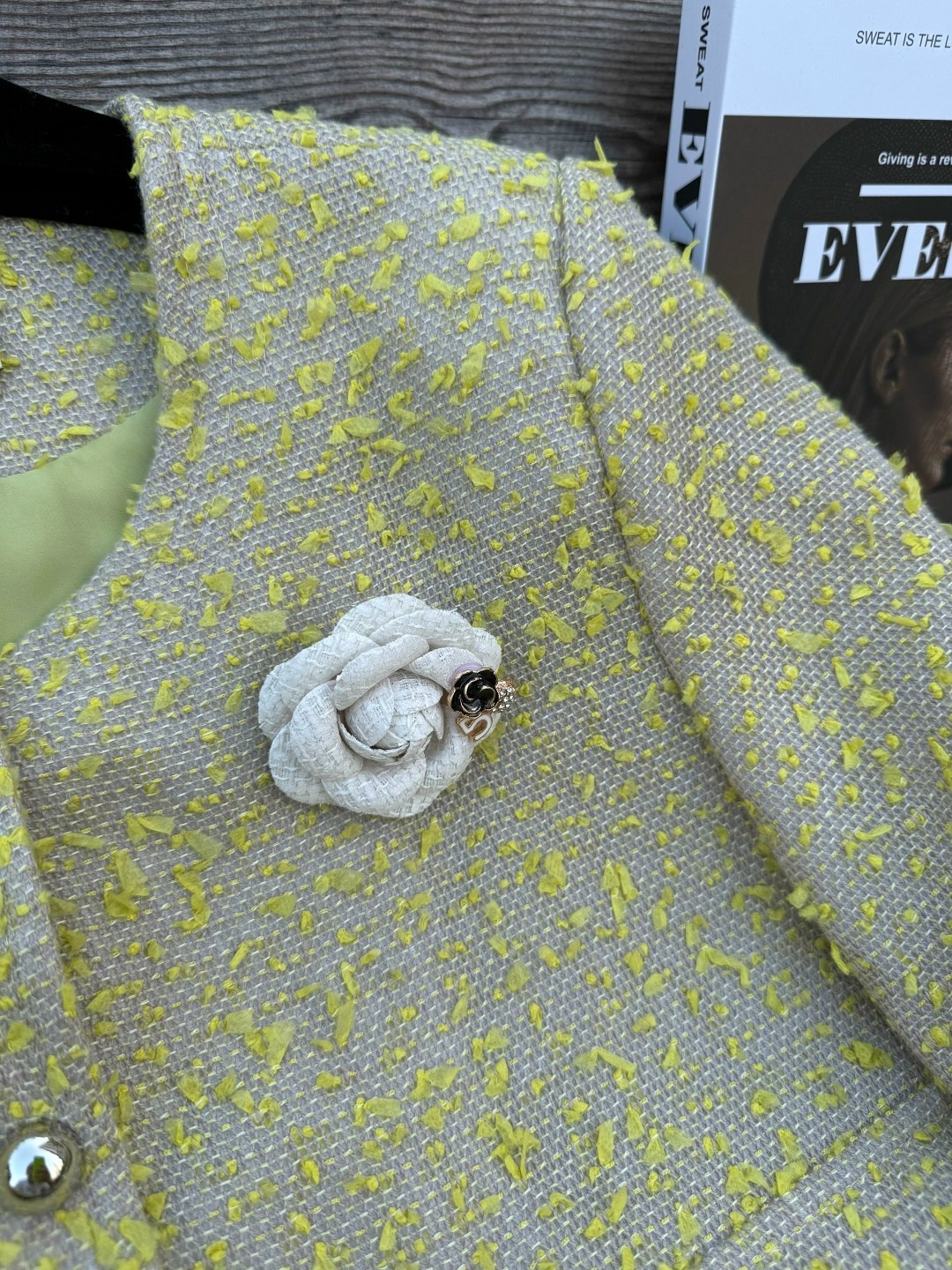 твидовый жакет chanel,пиджак chanel,жакет chanel,жакет в стиле шанель с карманами твид,жакет твидовый