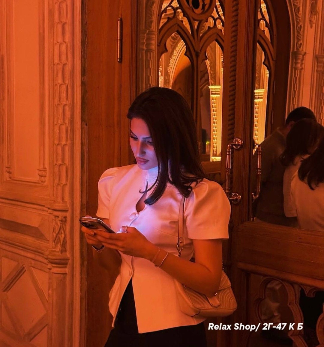 стильная блузка,элегантное модное,блузка нарядная,женская белая блузка,блузка модный стиль