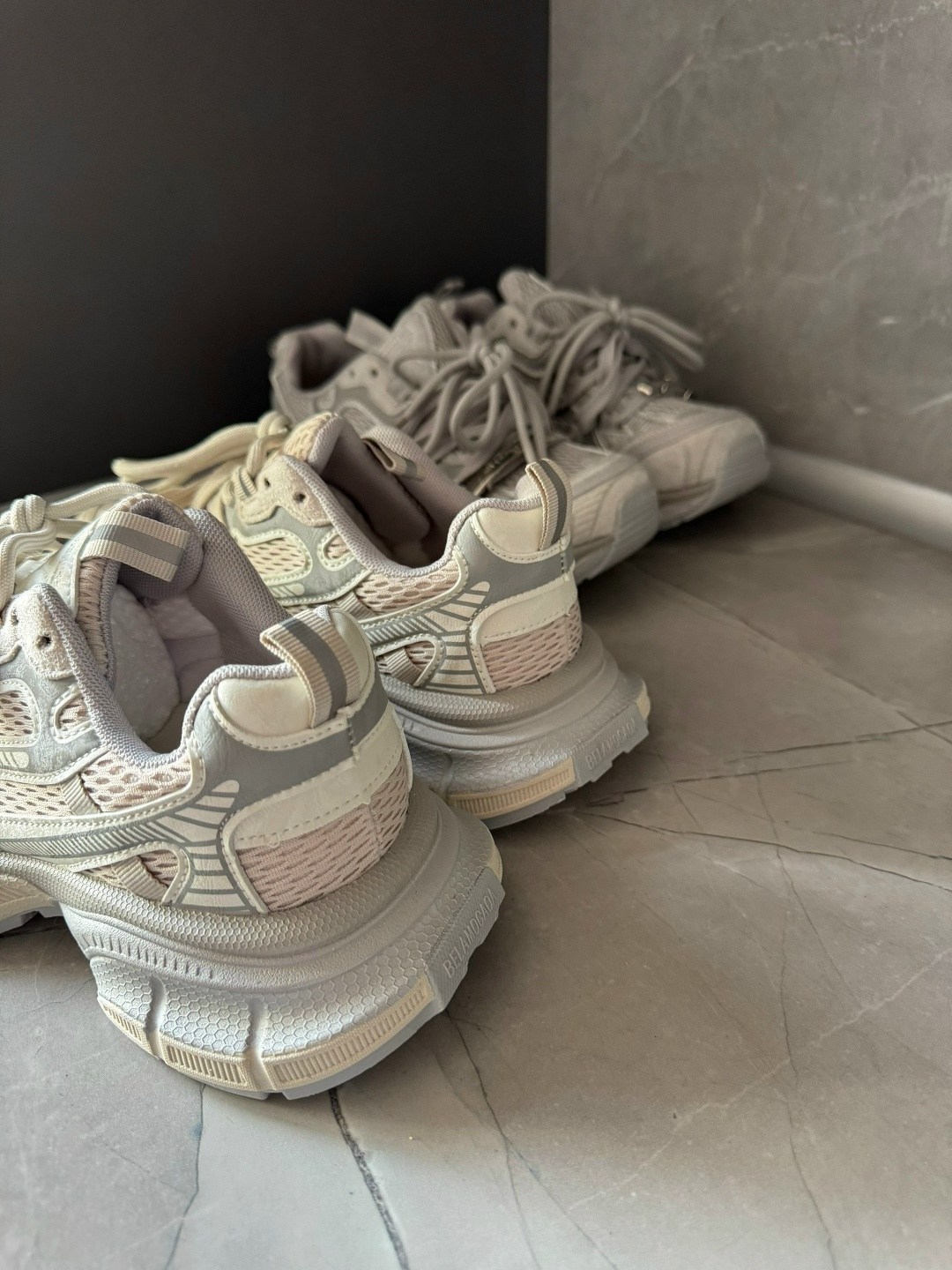 женские кроссовки,женские массивные кроссовки,массивные кроссовки,кроссовки кроссовки женские,объемные кроссовки