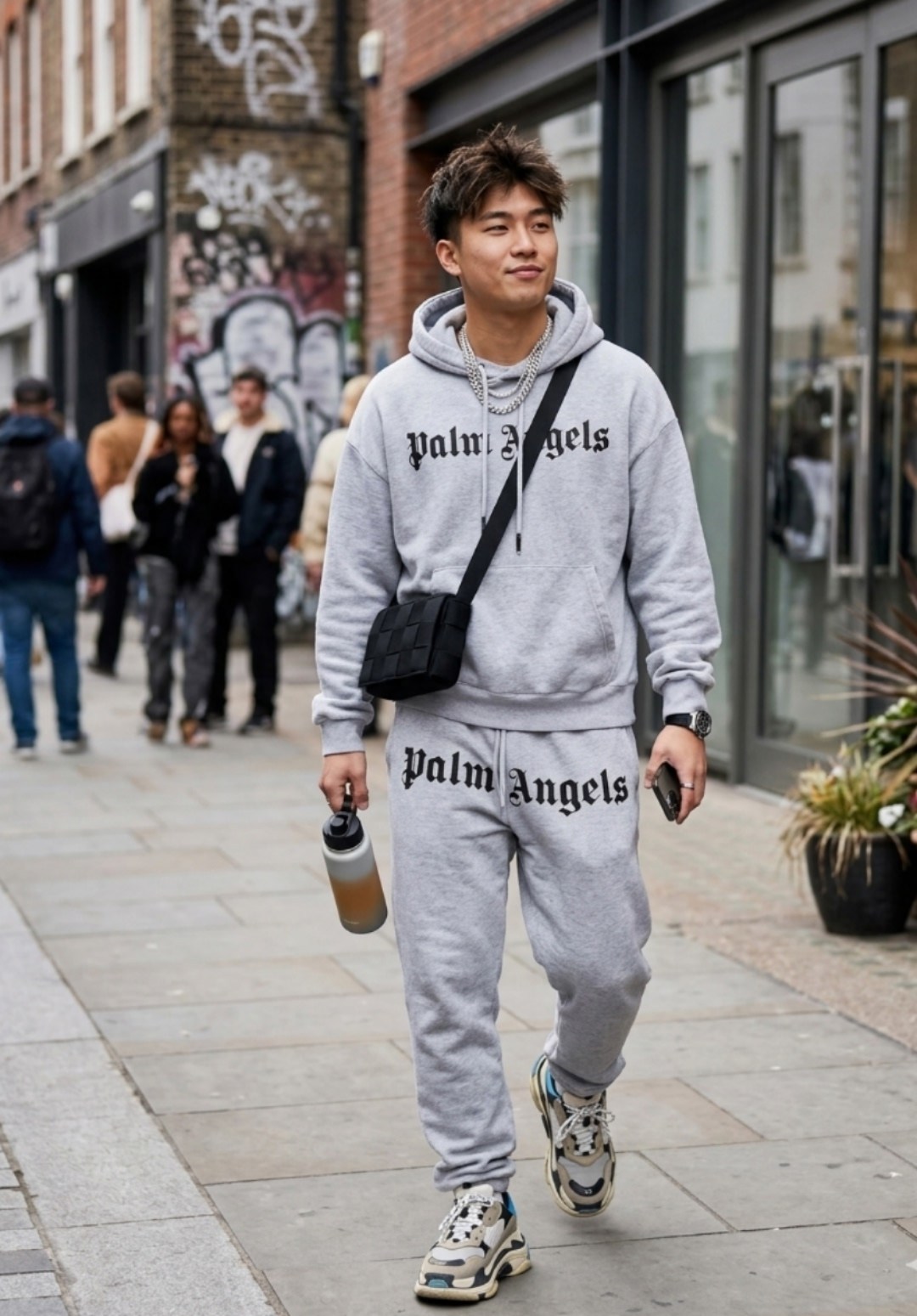 мужская мода,спортивные штаны,мужской спортивный костюм,fear of god essentials grey sweatpants,костюм
