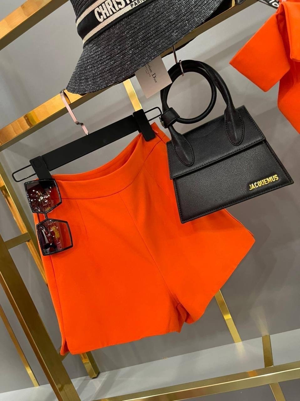 модное платье,платье летнее,летнее платье с баской,модные наряды,летние костюмы