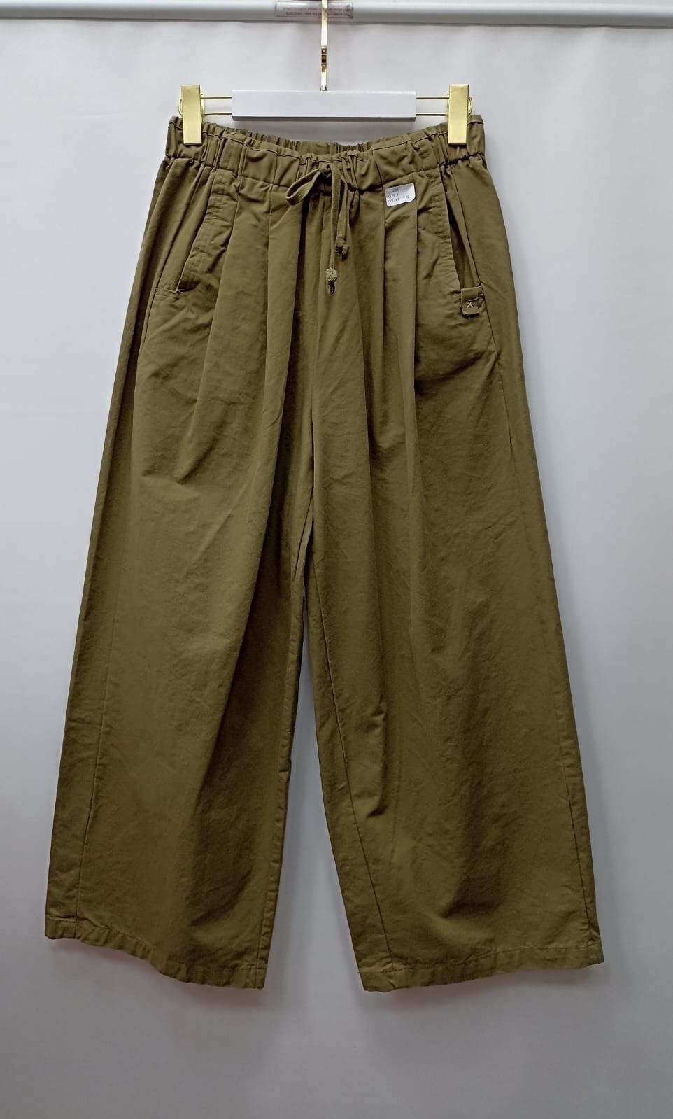 брюки uniform bridge balloon crop chino pants бежевый,широкие брюки,брюки прямые,повседневные брюки,свободные брюки
