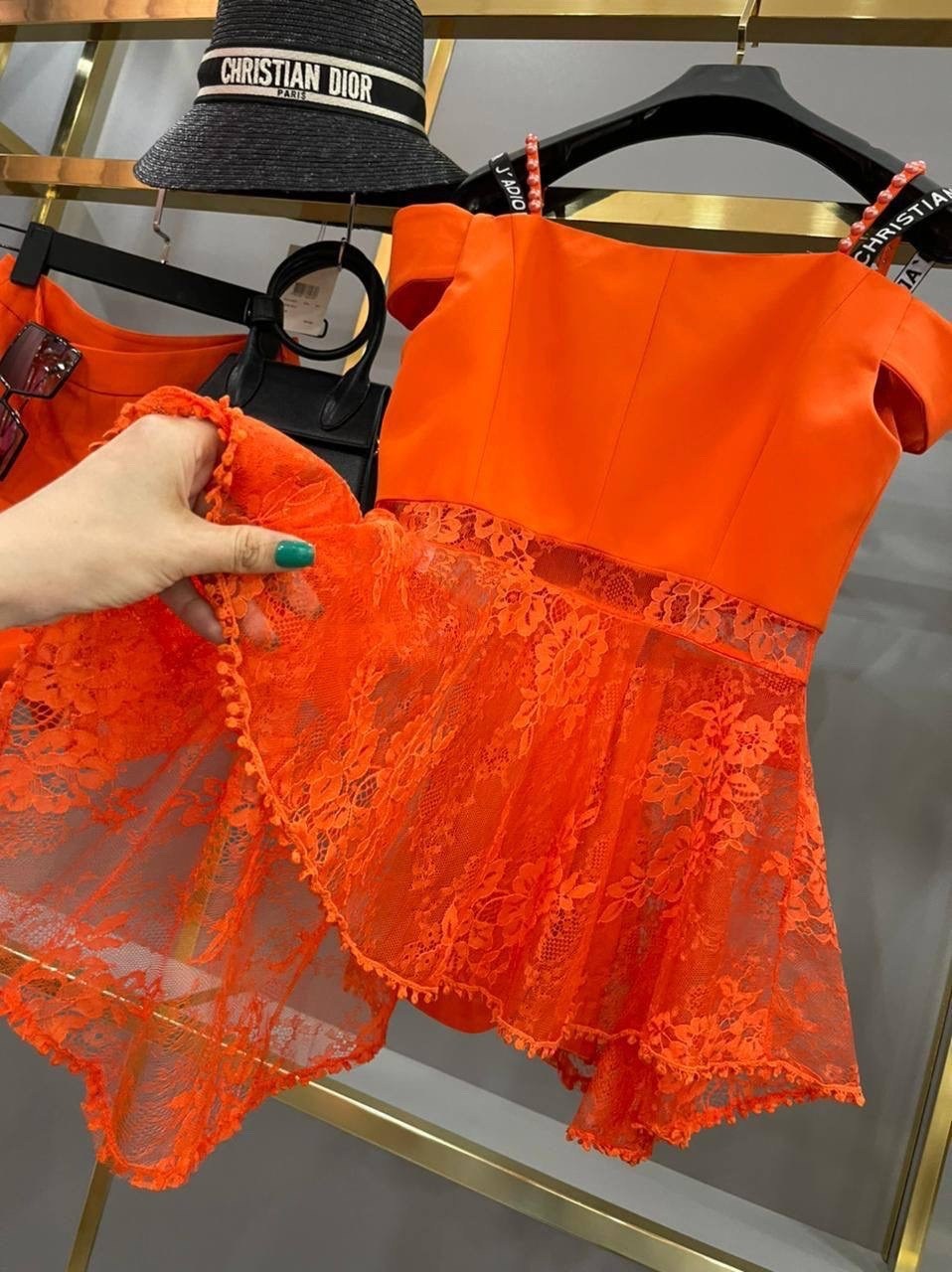 модное платье,платье летнее,летнее платье с баской,модные наряды,летние костюмы